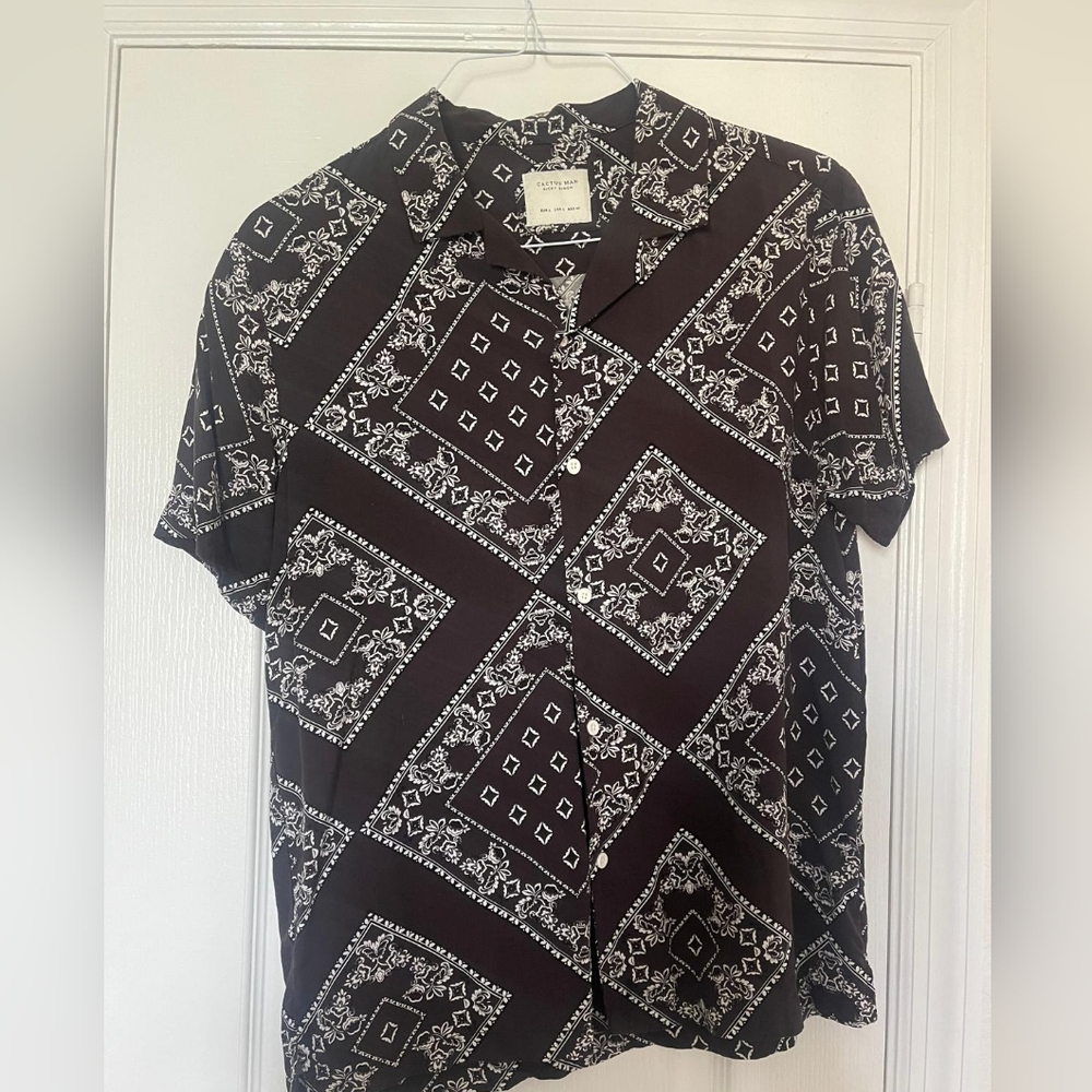 Mens Bandana Paisley Button Down, Slim Fit Large